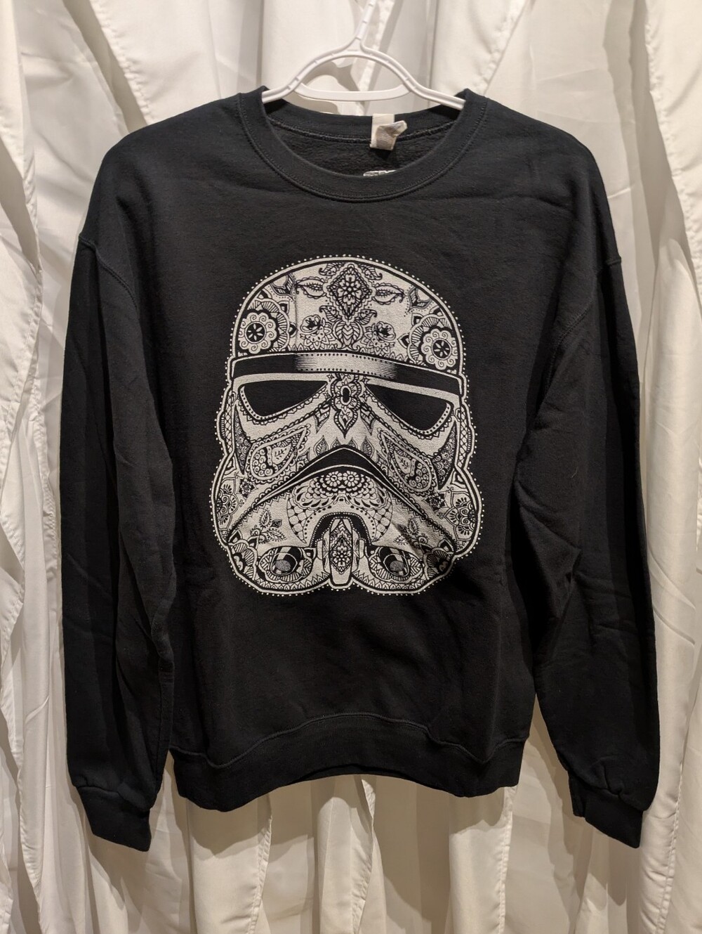 15 🏷️ Star Wars Sugar Skull Stormtrooper Sweatshirt Jerzees Nublend Black M